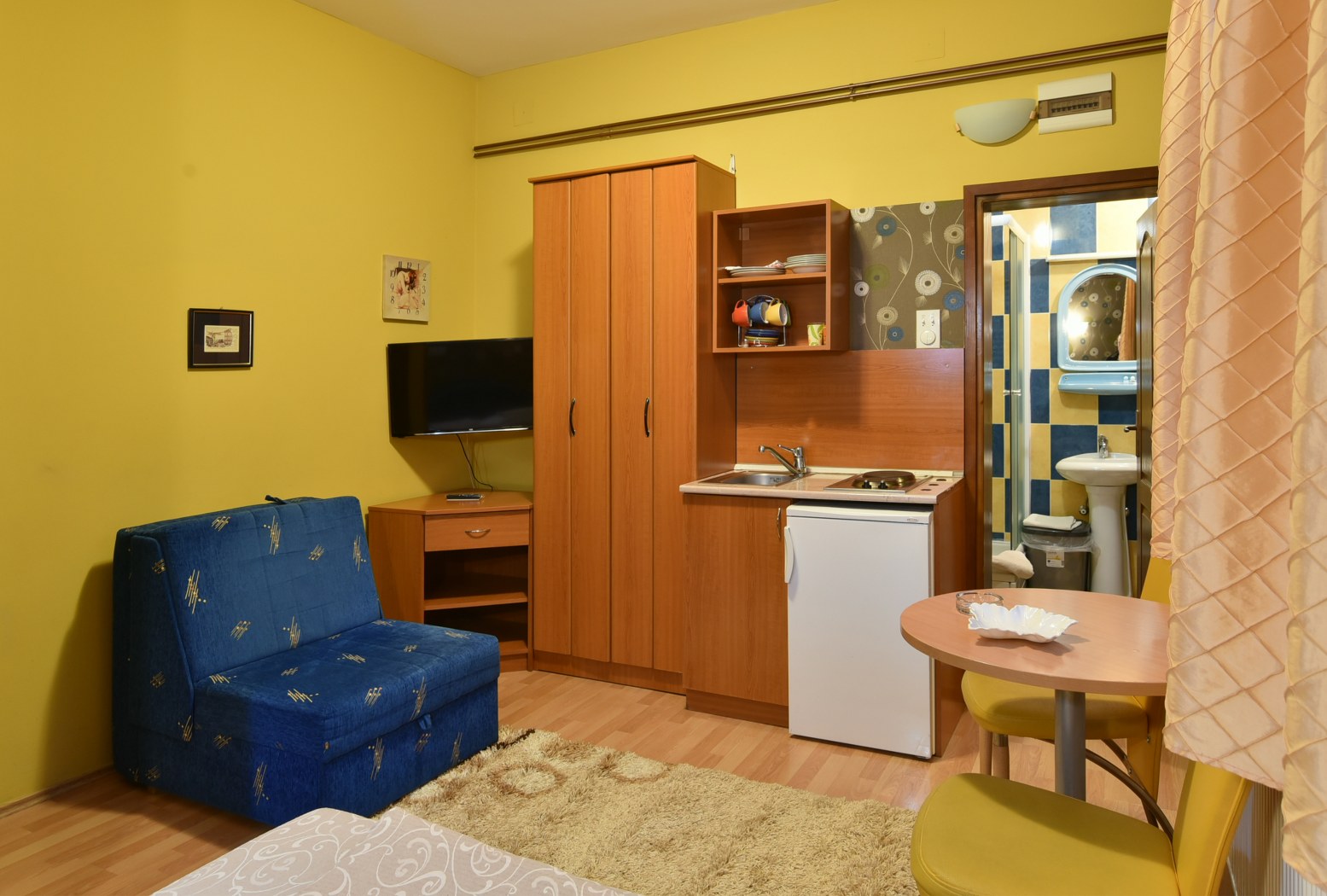 http://www.vilamaric.rs/wp-content/uploads/2015/12/DSC_0053_1555x1050-1.jpg