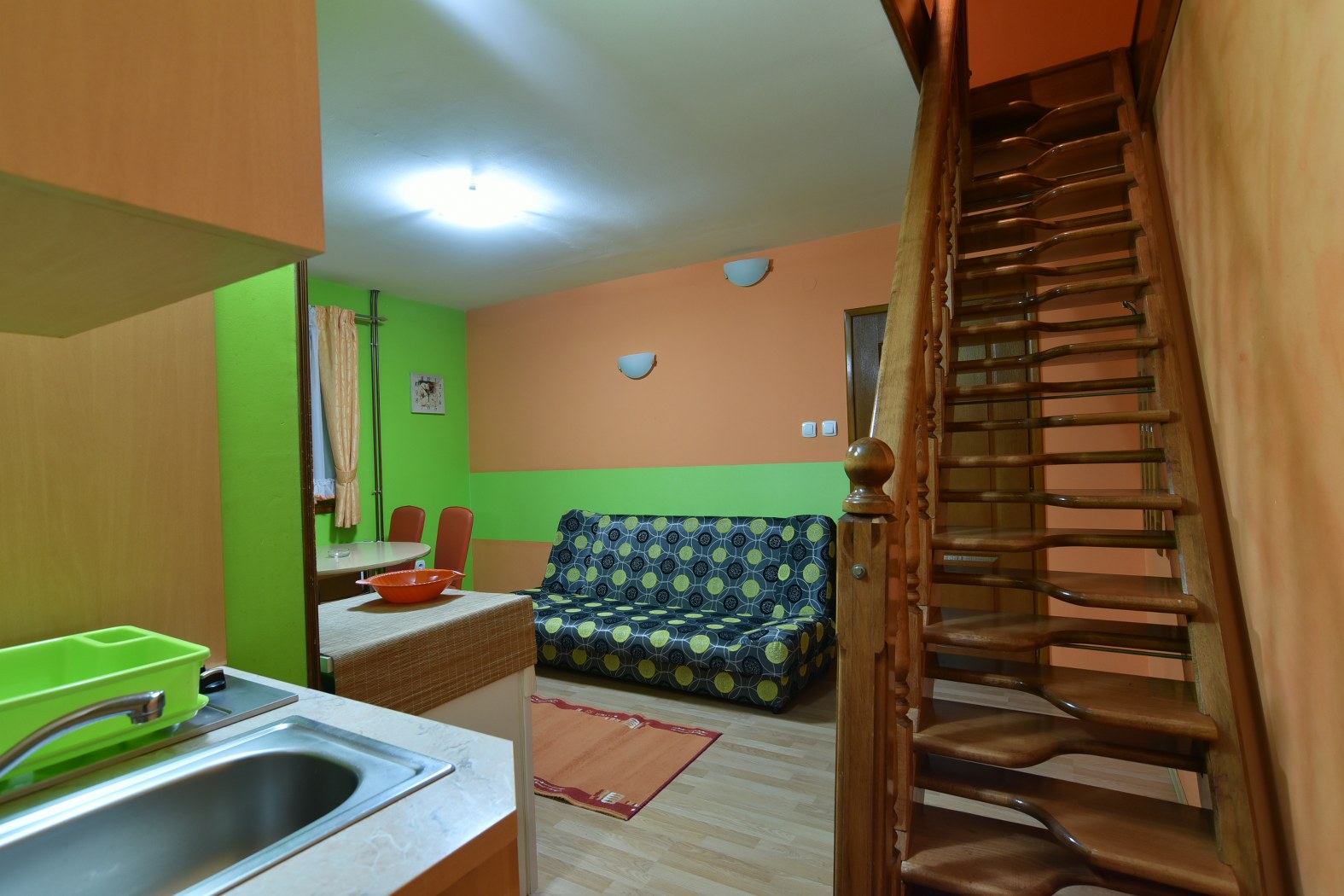 http://www.vilamaric.rs/wp-content/uploads/2015/12/DSC_0127_1575x1050.jpg