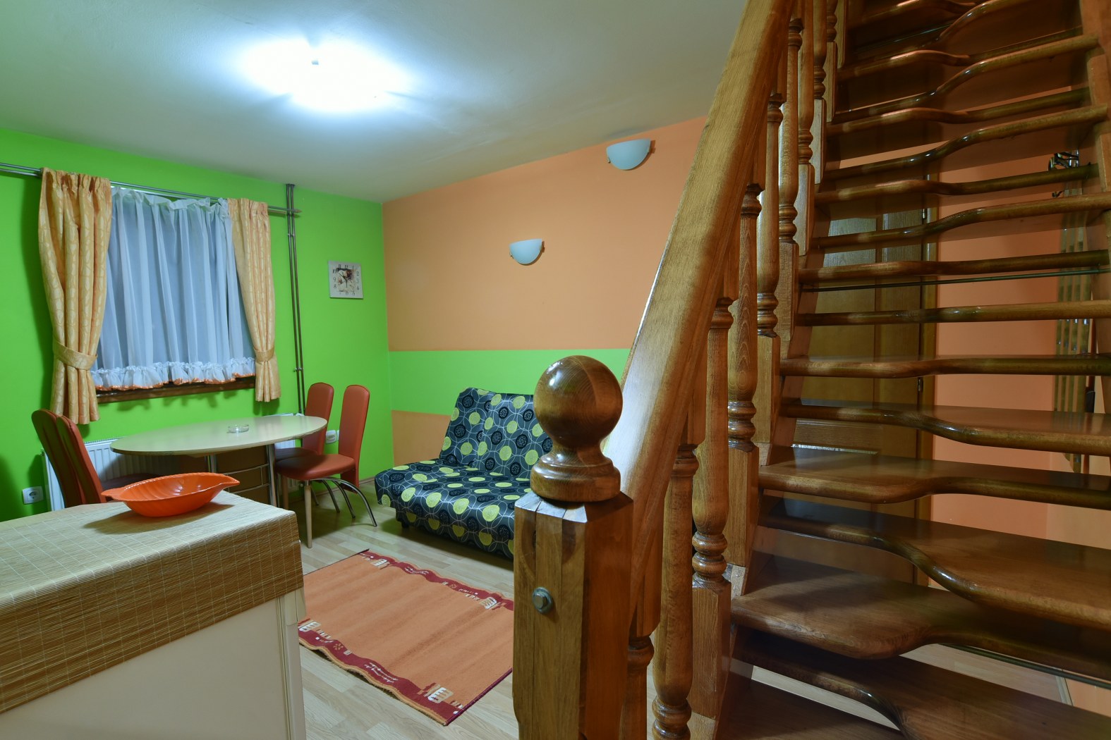 http://www.vilamaric.rs/wp-content/uploads/2015/12/DSC_0128_1575x1050.jpg